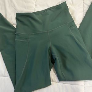 Old Navy Green Leggings size S